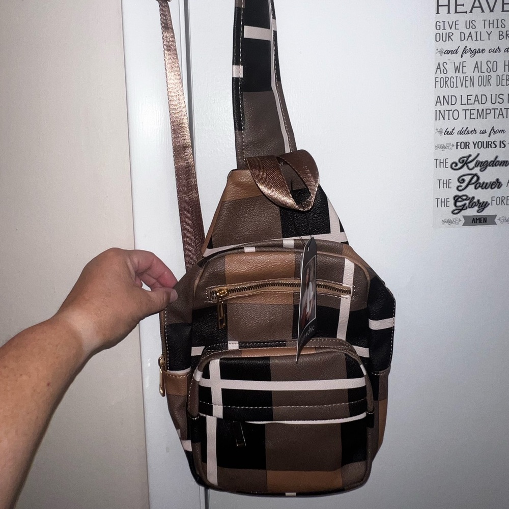 Shoulder strap bag